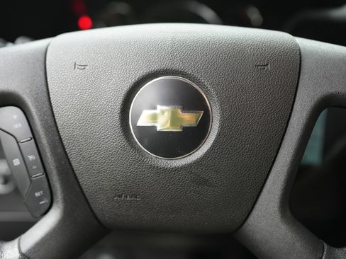 Used 2023 Chevrolet Express 2500 w/ Driver Convenience Package image 23