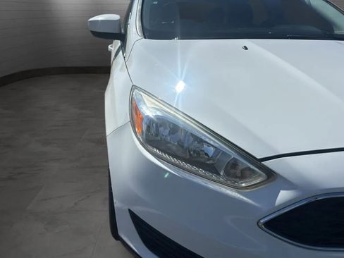 Used 2018 Ford Focus SE FWD image 33