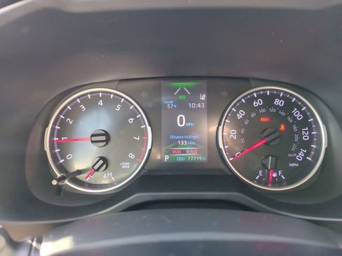 Used 2020 Toyota RAV4 LE image 24