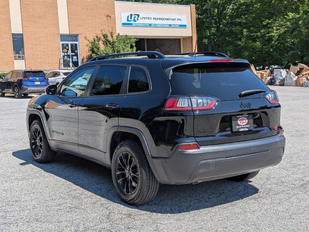 Certified 2023 Jeep Cherokee Altitude Lux AWD/4WD image 8