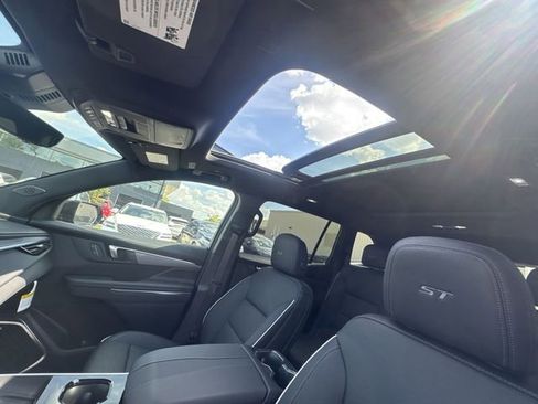 New 2026 Buick Enclave Sport Touring w/ Power Package image 21