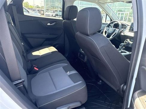 Used 2025 Chevrolet Blazer LT w/ Convenience Package AWD/4WD image 25