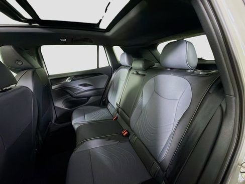 New 2026 Volkswagen Tiguan SE R-Line image 22