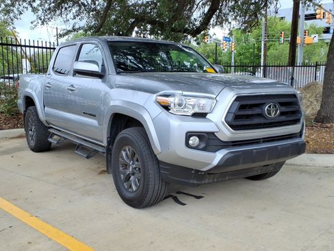 Used 2023 Toyota Tacoma SR5 RWD image 3