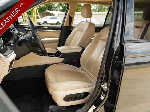 Used 2021 Jeep Grand Cherokee L Limited RWD image 7