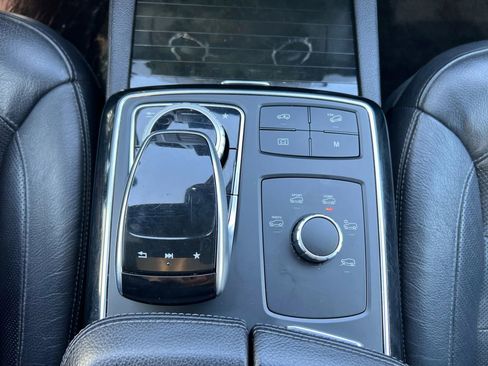Used 2019 Mercedes-Benz GLS 550 4MATIC image 22