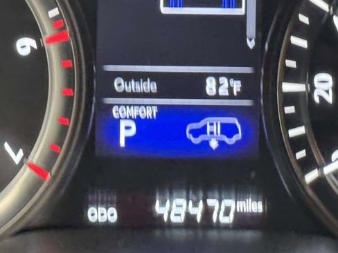 Used 2019 Lexus LX 570 4WD w/ Luxury Package image 46