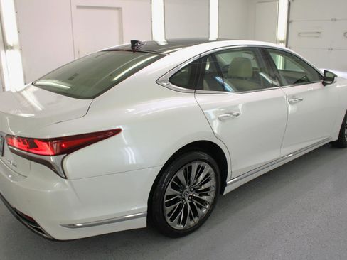 Used 2018 Lexus LS 500 w/ Luxury Package RWD image 10
