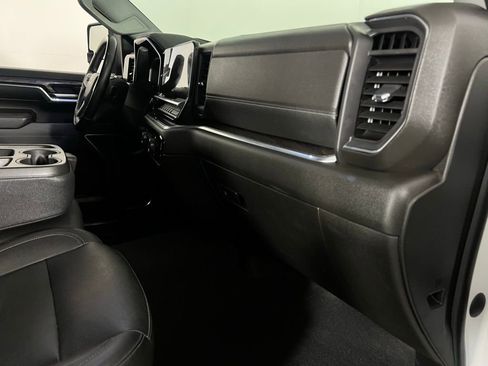 Used 2024 Chevrolet Silverado 2500 LTZ image 31