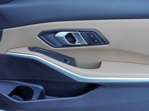 Used 2024 BMW 330i Sedan w/ Convenience Package image 31