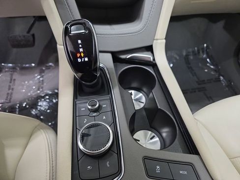 Used 2024 Cadillac XT6 Premium Luxury image 25