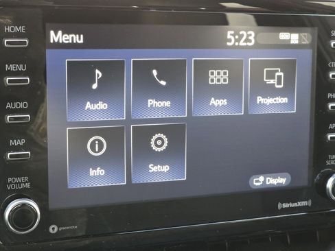 Used 2020 Toyota Corolla SE image 3