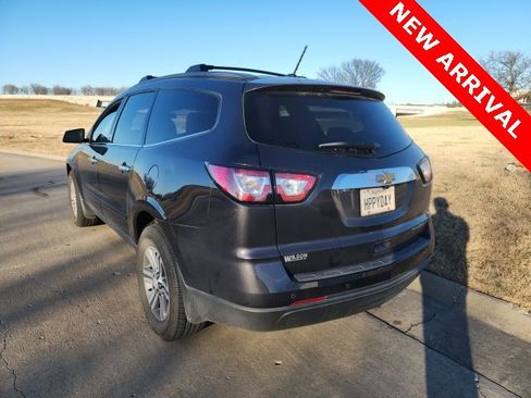 Used 2015 Chevrolet Traverse LT image 5