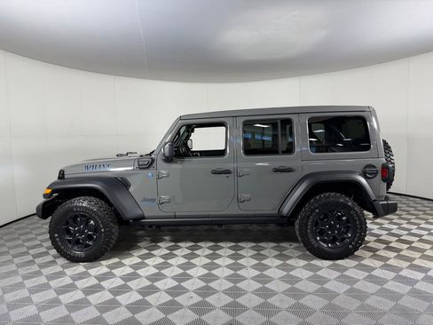 Used 2023 Jeep Wrangler Unlimited w/ Sun & Screen Package AWD/4WD image 11