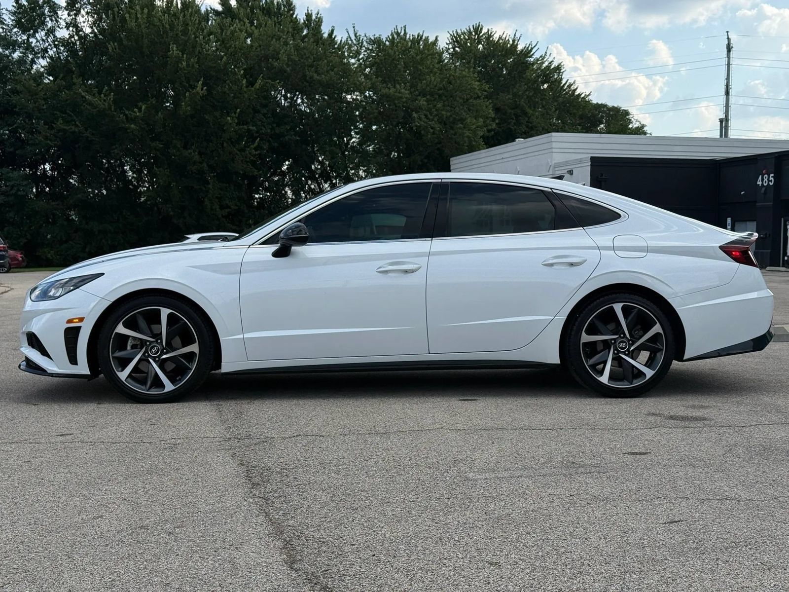 Used 2021 Hyundai Sonata SEL Plus w/ Tech Package FWD image 3