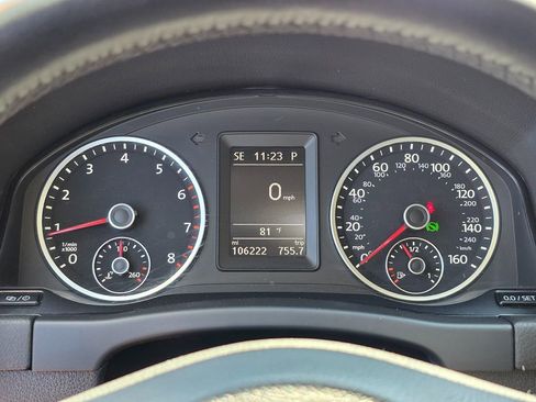 Used 2014 Volkswagen Tiguan S image 23