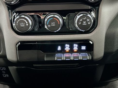 Used 2025 RAM 1500 Big Horn AWD/4WD image 17