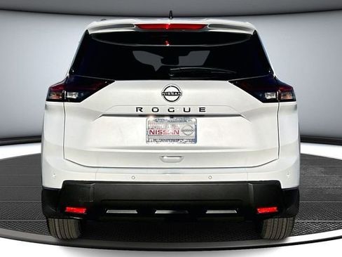 New 2026 Nissan Rogue SV image 4