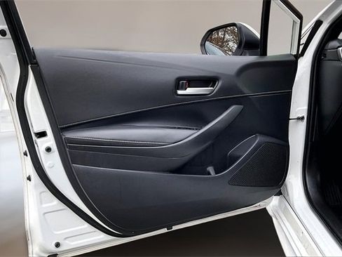 Used 2024 Toyota Corolla SE image 17