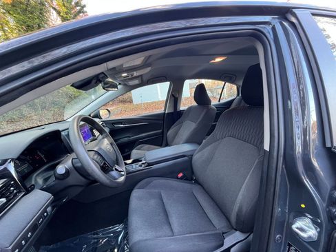 Used 2025 Toyota Camry LE image 23