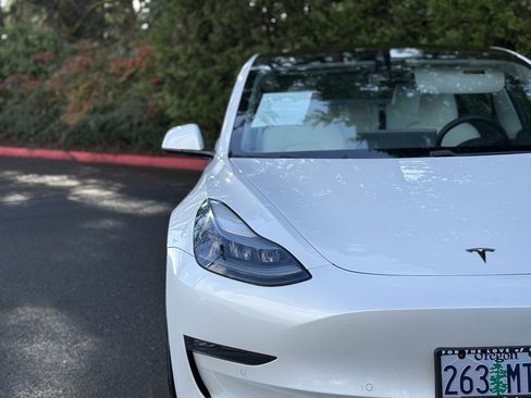 Used 2021 Tesla Model 3 Long Range image 6
