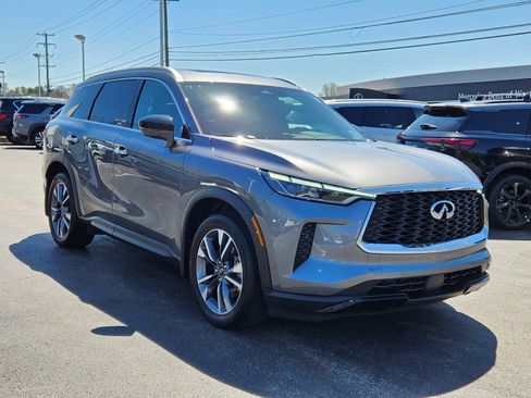 Certified 2025 INFINITI QX60 Luxe AWD/4WD image 2