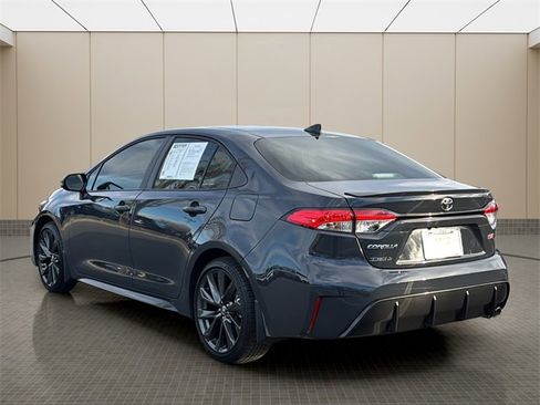 Used 2026 Toyota Corolla SE image 3