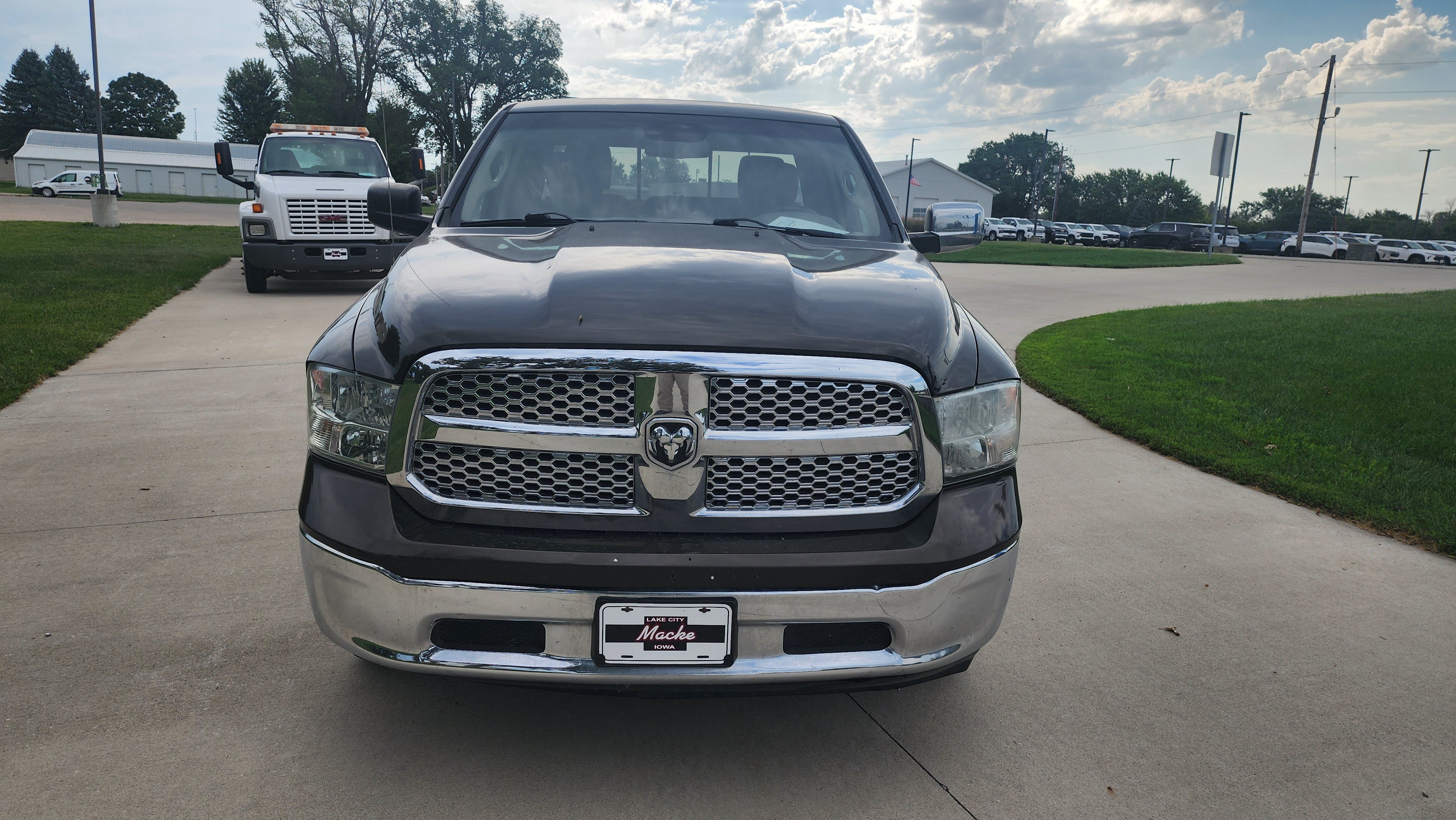 Used 2013 RAM 1500 Classic SLT w/ Premium Display Pkg AWD/4WD image 2