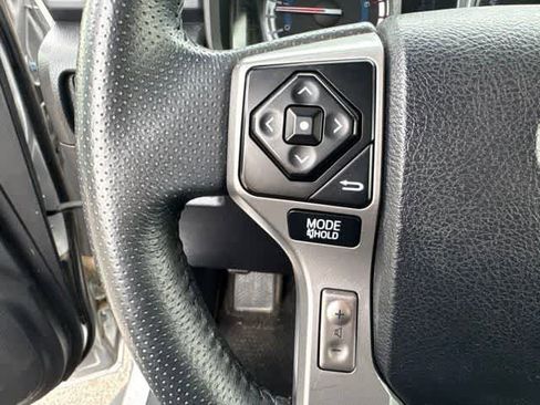 Used 2019 Toyota 4Runner SR5 Premium RWD image 12