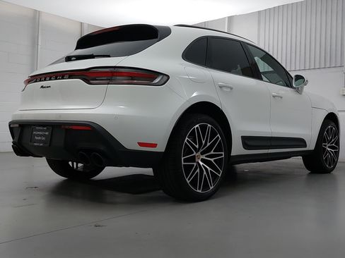 Certified 2026 Porsche Macan AWD/4WD image 7