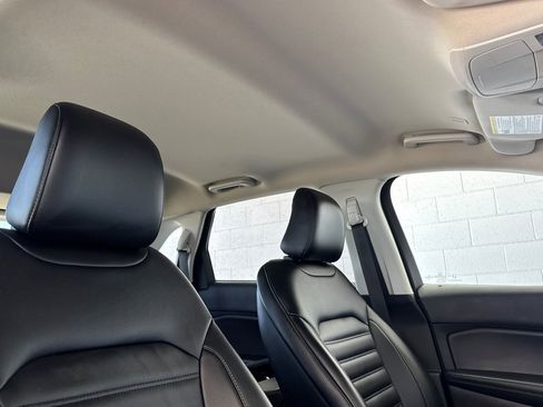 Used 2021 Ford Edge SEL AWD/4WD image 16