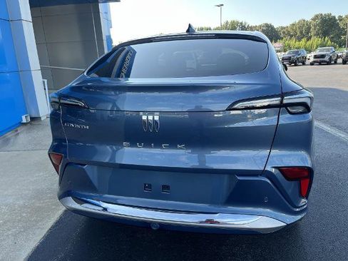 New 2025 Buick Envista Avenir image 6