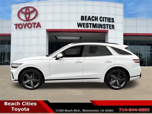 Used 2022 Genesis GV70 3.5T Sport w/ Sport Prestige Package image 7