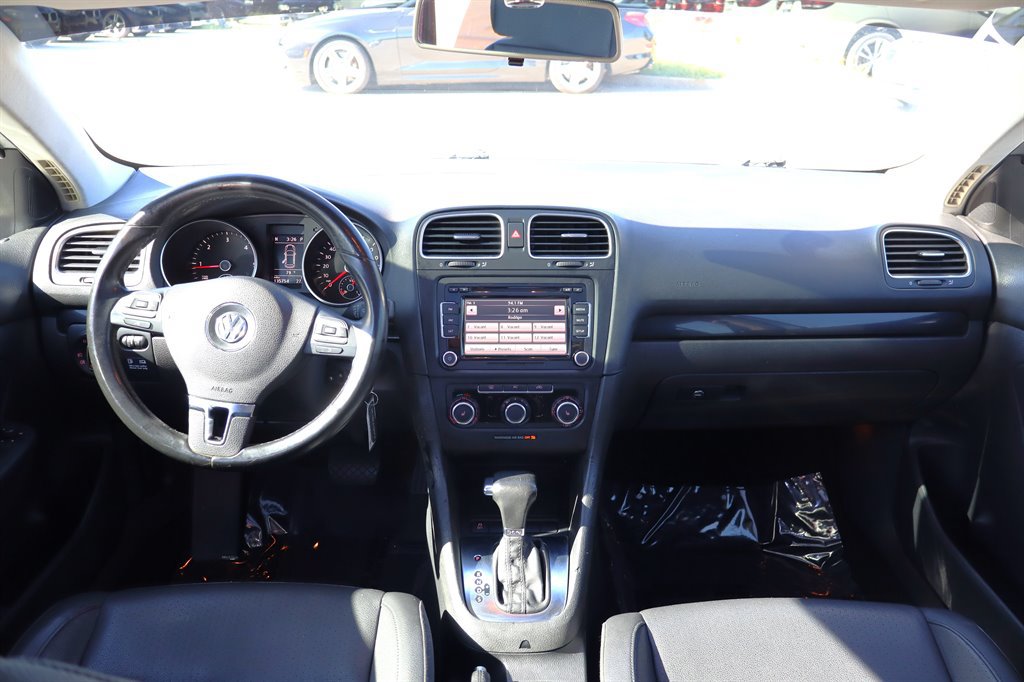 Used 2010 Volkswagen Jetta TDI FWD image 12