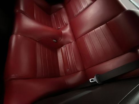 Used 2006 Ford Mustang GT Premium image 32