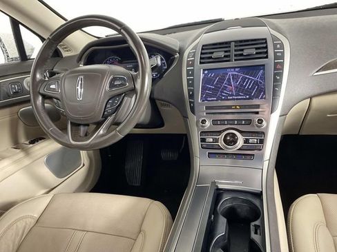 Used 2019 Lincoln MKZ Reserve w/ Luxury Package image 13