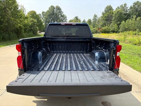 Used 2021 Chevrolet Silverado 1500 Custom AWD/4WD image 46