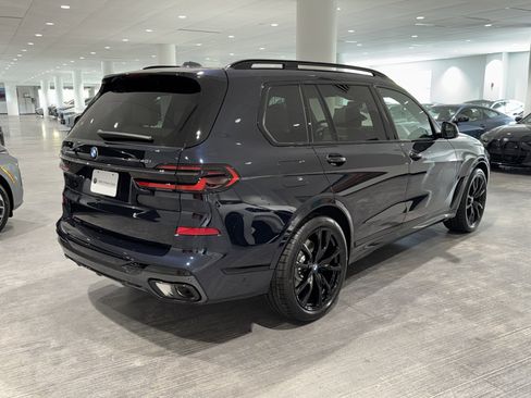 New 2026 BMW X7 xDrive40i w/ M Sport Package image 7