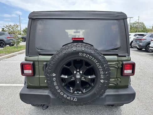 Used 2021 Jeep Wrangler Unlimited Sport AWD/4WD image 5