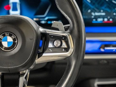 Used 2023 BMW 740i w/ Luxury Rear Seating Package image 43