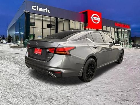 Used 2020 Nissan Altima 2.5 SR w/ Premium Package image 7