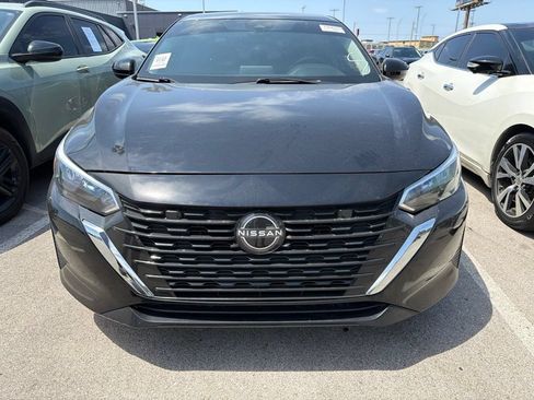 Used 2024 Nissan Sentra SV FWD image 2