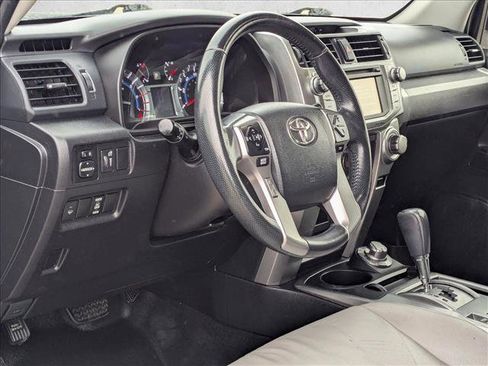 Used 2016 Toyota 4Runner SR5 image 9