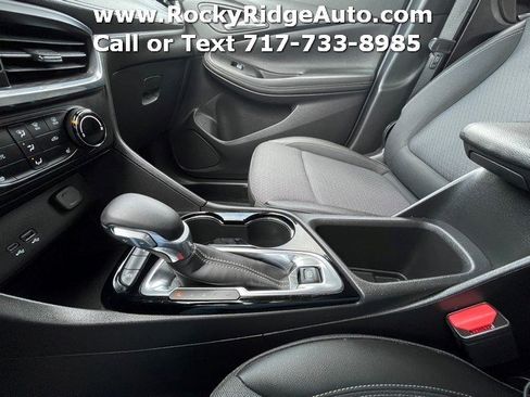 Used 2025 Buick Encore GX Preferred w/ Comfort Package image 22