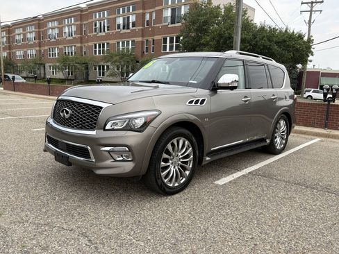 Used 2016 INFINITI QX80 4WD w/ Deluxe Technology Package image 18