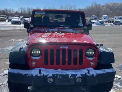 Used 2018 Jeep Wrangler Sport image 12