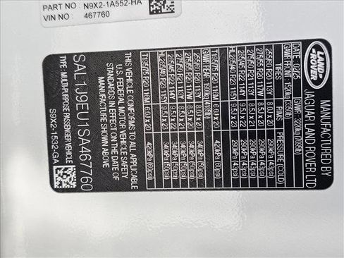 Used 2025 Land Rover Range Rover Sport image 18