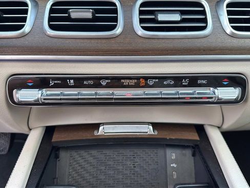 Used 2024 Mercedes-Benz GLE 450 4MATIC image 21