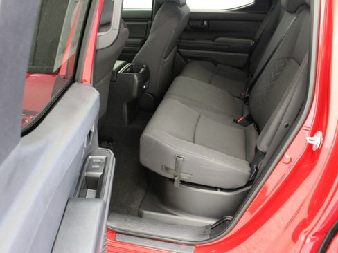 Certified 2026 Toyota Tacoma SR5 AWD/4WD image 28
