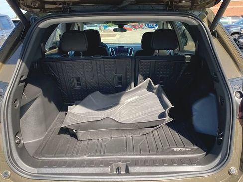 Used 2023 Chevrolet Equinox LT AWD/4WD image 24